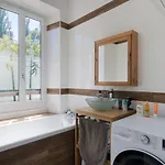 Les Balcons Du With Private Pontoon 安菲翁·莱斯·班恩斯